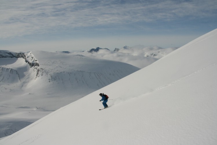 Heliski i riksgränsen! 8 april 2009. Foto: Andreas Bengtsson 